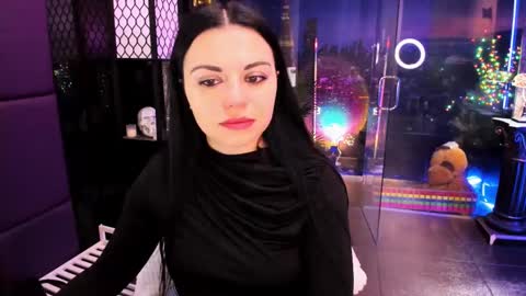 Snapshot of alma_pearl chatting on 02-25-25, 07:31 Alma online show from 02-25-25, 07:31