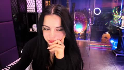 Snapshot of alma_pearl chatting on 03-05-25, 10:44 Alma online show from 03-05-25, 10:44