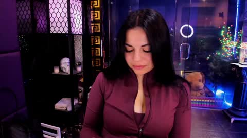 Snapshot of alma_pearl chatting on 09-18-25, 05:09 Alma online show from 09-18-25, 05:09