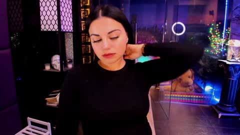 Snapshot of alma_pearl chatting on 09-27-25, 09:03 Alma online show from 09-27-25, 09:03