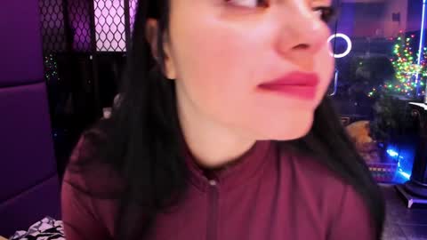 Snapshot of alma_pearl chatting on 10-17-25, 06:05 Alma online show from 10-17-25, 06:05