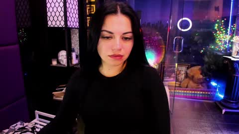 Snapshot of alma_pearl chatting on 10-18-25, 08:26 Alma online show from 10-18-25, 08:26