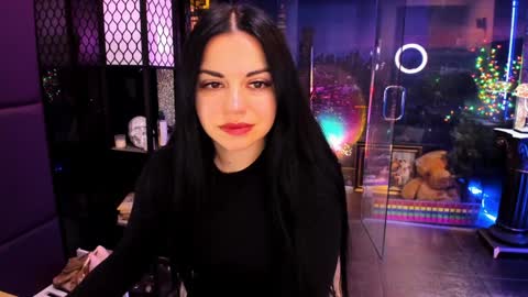 Snapshot of alma_pearl chatting on 11-25-25, 08:36 Alma online show from 11-25-25, 08:36