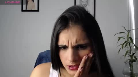 Snapshot of alma_sweet chatting on 01-15-25, 07:23 Arhantxa online show from 01-15-25, 07:23