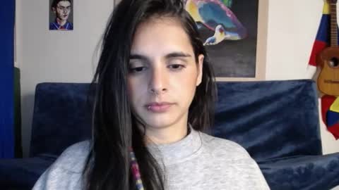 Snapshot of alma_sweet chatting on 02-14-25, 02:07 Arhantxa online show from 02-14-25, 02:07