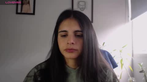 Snapshot of alma_sweet chatting on 03-07-25, 03:18 Arhantxa online show from 03-07-25, 03:18