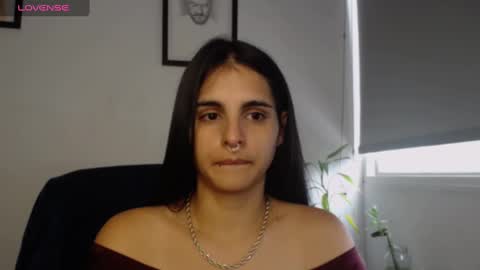 Snapshot of alma_sweet chatting on 03-07-25, 06:22 Arhantxa online show from 03-07-25, 06:22