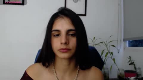 Snapshot of alma_sweet chatting on 03-08-25, 10:45 Arhantxa online show from 03-08-25, 10:45