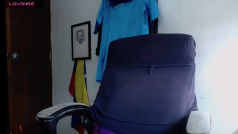 Snapshot of alma_sweet chatting on 10-16-25, 06:53 Arhantxa online show from 10-16-25, 06:53