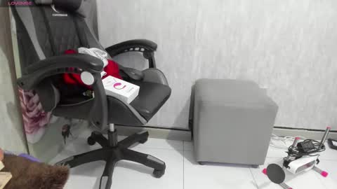 Santy online show from 10-13-25, 07:36