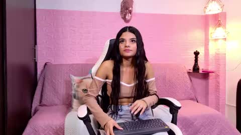 Almendra Monet online show from 07-26-26, 12:12