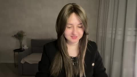 Anna online show from 04-25-26, 08:17