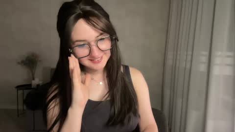 Snapshot of almostinnocent_ chatting on 05-07-26, 08:58 Anna online show from 05-07-26, 08:58