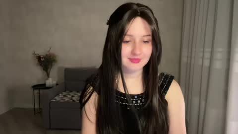 Snapshot of almostinnocent_ chatting on 05-31-26, 07:04 Anna online show from 05-31-26, 07:04