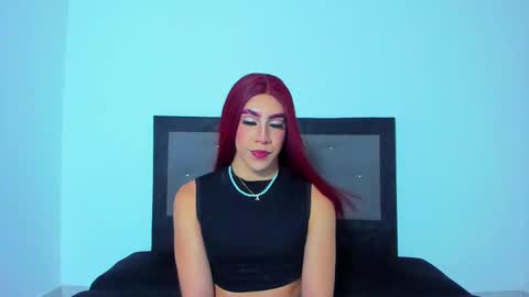 Snapshot of alonehazel chatting on 03-07-25, 09:38 Hazel Bowie online show from 03-07-25, 09:38