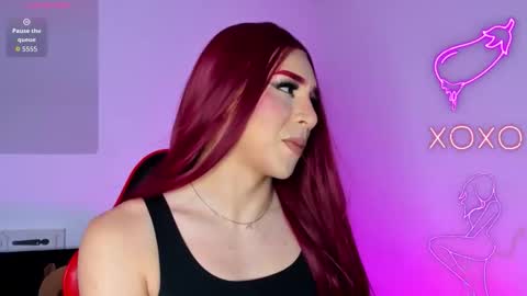 Snapshot of alonehazel chatting on 10-22-25, 01:17 Hazel Bowie online show from 10-22-25, 01:17