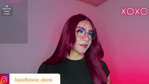 Snapshot of alonehazel chatting on 11-21-25, 10:30 Hazel Bowie online show from 11-21-25, 10:30