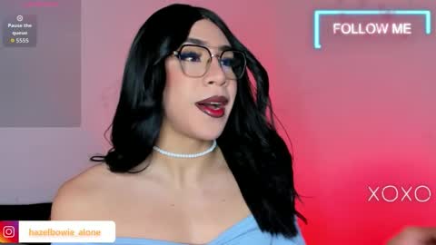 Snapshot of alonehazel chatting on 12-01-25, 03:11 Hazel Bowie online show from 12-01-25, 03:11