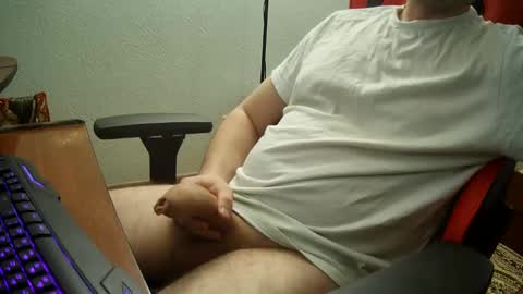 Snapshot of alonzomanly chatting on 12-11-24, 04:39 alonzomanly online show from 12-11-24, 04:39