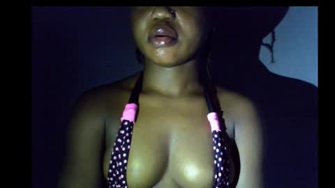 Snapshot of alosexy_bae chatting on 11-22-25, 08:46 alo online show from 11-22-25, 08:46