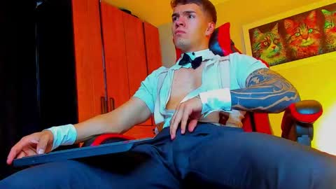 alpha_dominus_ online show from 10-06-25, 12:19