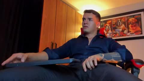 alpha_dominus_ online show from 01-09-26, 06:16