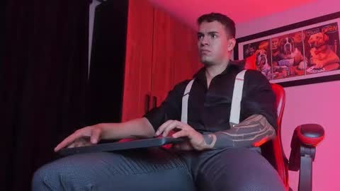 alpha_dominus_ online show from 02-01-26, 05:06