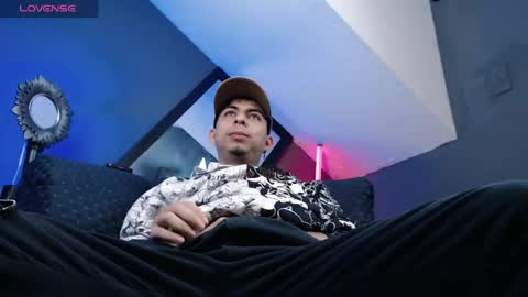 alpha_latino_ online show from 05-21-26, 07:26