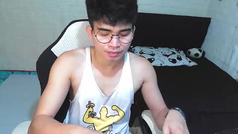 Angelo online show from 10-21-25, 03:24