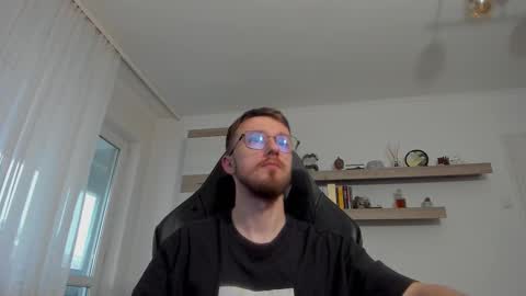 Andi online show from 11-18-25, 12:09