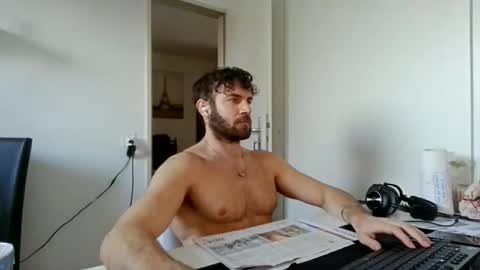 Snapshot of alphah_hunk chatting on 01-13-26, 12:43 alphah_hunk online show from 01-13-26, 12:43