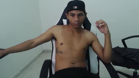 alphas_latins online show from 03-25-26, 02:50