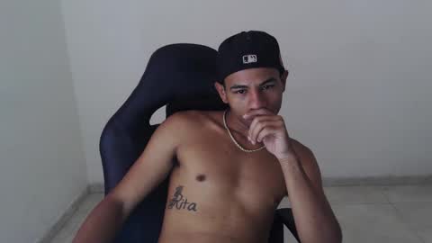 alphas_latins online show from 04-14-26, 07:20