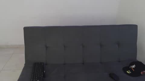 alphas_latins online show from 06-08-26, 10:54