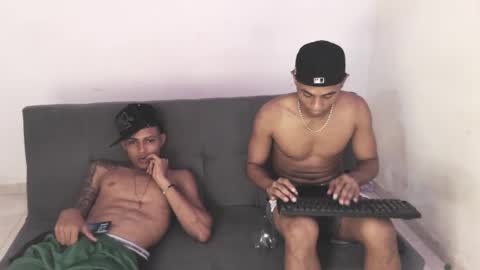 alphas_latins online show from 06-10-26, 06:34