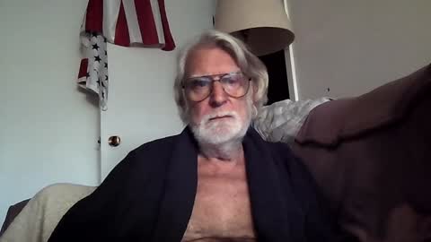 Snapshot of alphauniform chatting on 12-10-24, 05:33 AlphaUniform online show from 12-10-24, 05:33