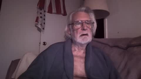 Snapshot of alphauniform chatting on 02-22-25, 12:08 AlphaUniform online show from 02-22-25, 12:08