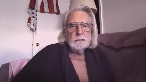 Snapshot of alphauniform chatting on 02-04-26, 01:50 AlphaUniform online show from 02-04-26, 01:50