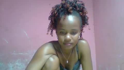 Snapshot of alphosettah chatting on 12-04-24, 07:01 alphosettah online show from 12-04-24, 07:01