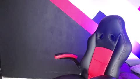 Alter  online show from 01-08-25, 08:50