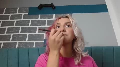 Alter  online show from 12-13-25, 11:54