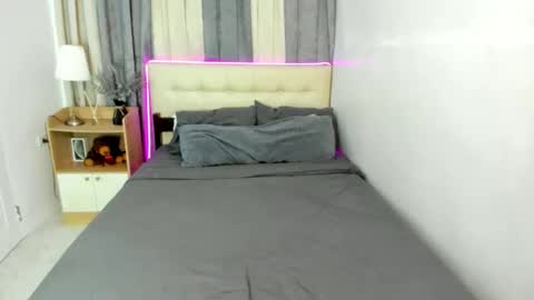 Andrea online show from 11-13-25, 06:07