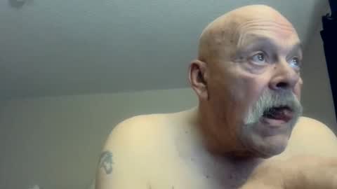 Snapshot of altoplay69 chatting on 10-19-25, 03:18 altoplay69 online show from 10-19-25, 03:18