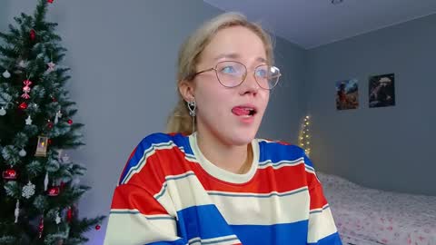 Snapshot of aluntick chatting on 12-25-24, 04:54 Amelia NEXT STREAM  online show from 12-25-24, 04:54