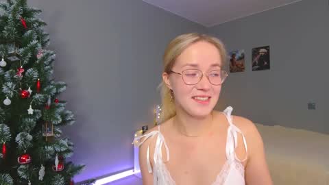 Snapshot of aluntick chatting on 01-07-25, 02:08 Amelia NEXT STREAM  online show from 01-07-25, 02:08