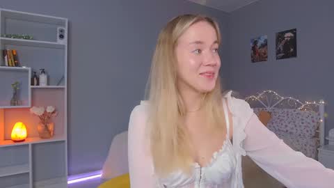 Snapshot of aluntick chatting on 02-02-25, 01:52 Amelia NEXT STREAM  online show from 02-02-25, 01:52