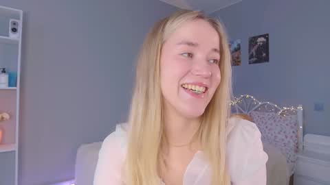 Snapshot of aluntick chatting on 02-08-25, 01:44 Amelia NEXT STREAM  online show from 02-08-25, 01:44