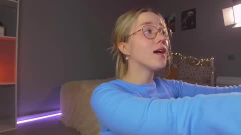 Snapshot of aluntick chatting on 02-16-25, 04:53 Amelia NEXT STREAM  online show from 02-16-25, 04:53