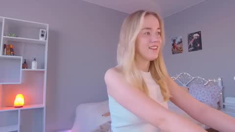 Snapshot of aluntick chatting on 02-21-25, 01:55 Amelia NEXT STREAM  online show from 02-21-25, 01:55