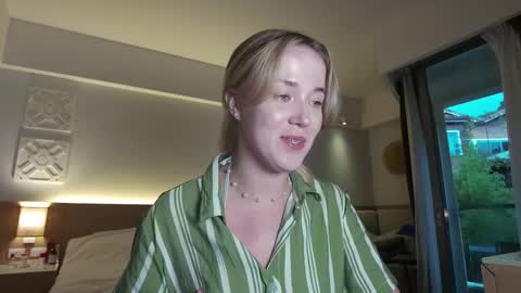 Snapshot of aluntick chatting on 09-27-25, 10:20 Amelia NEXT STREAM  online show from 09-27-25, 10:20